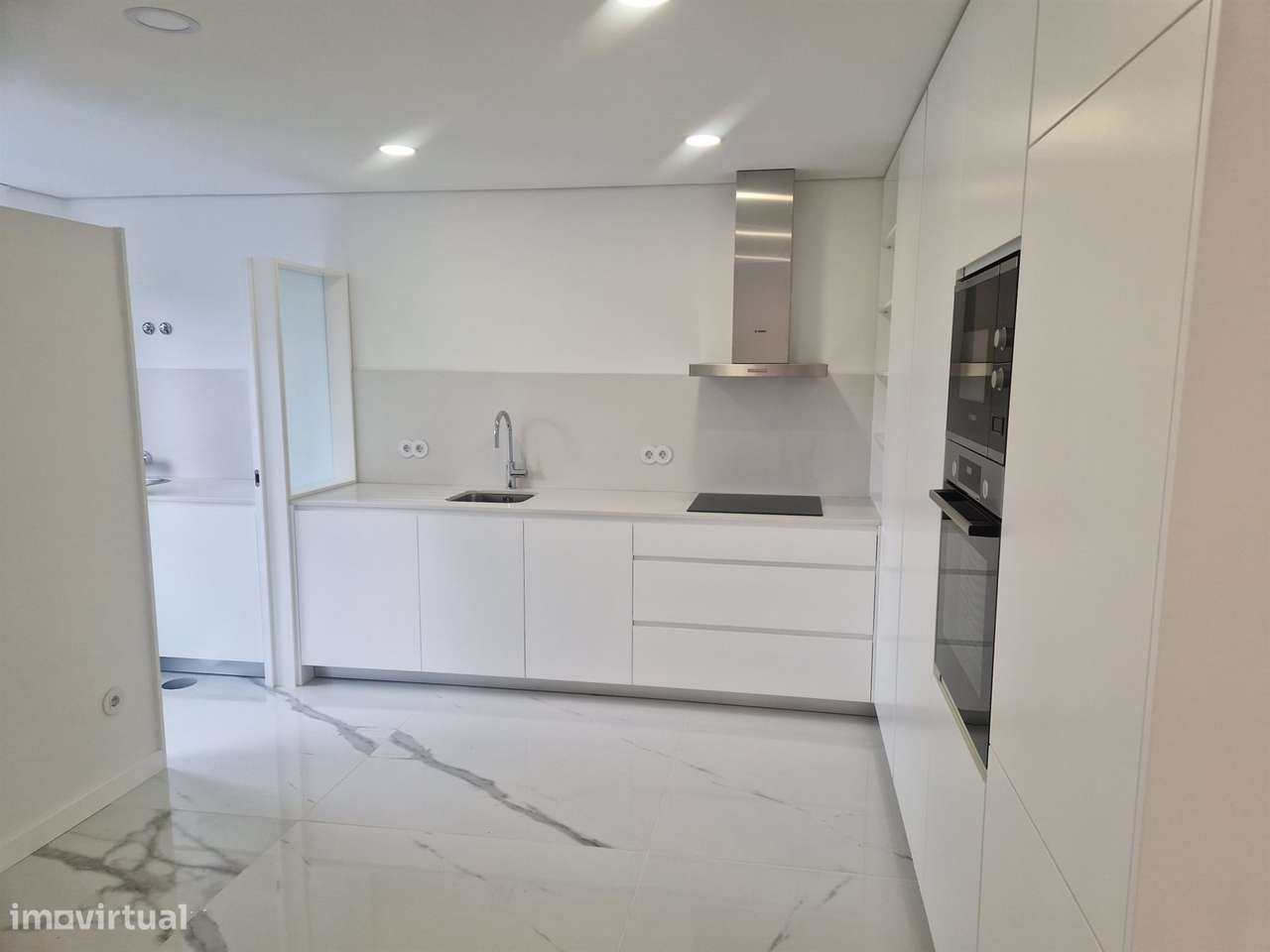 Apartamento T3 totalmente remodelado, Boavista-6