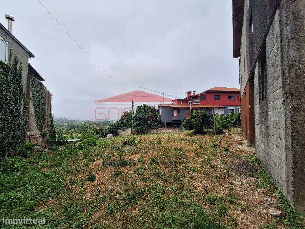 Terreno com moradia para demolir e construir apartamentos PIP aprovado - Grande imagem: 5/9