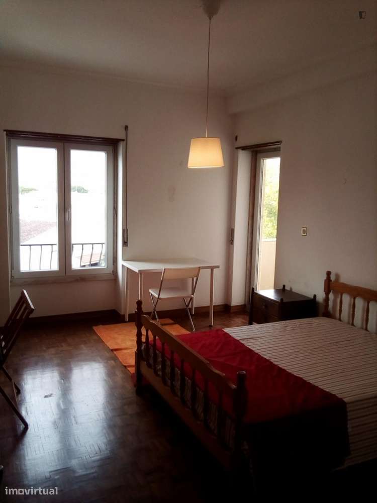 Quarto - localizado em Oeiras Lisbon - Grande imagem: 5/6