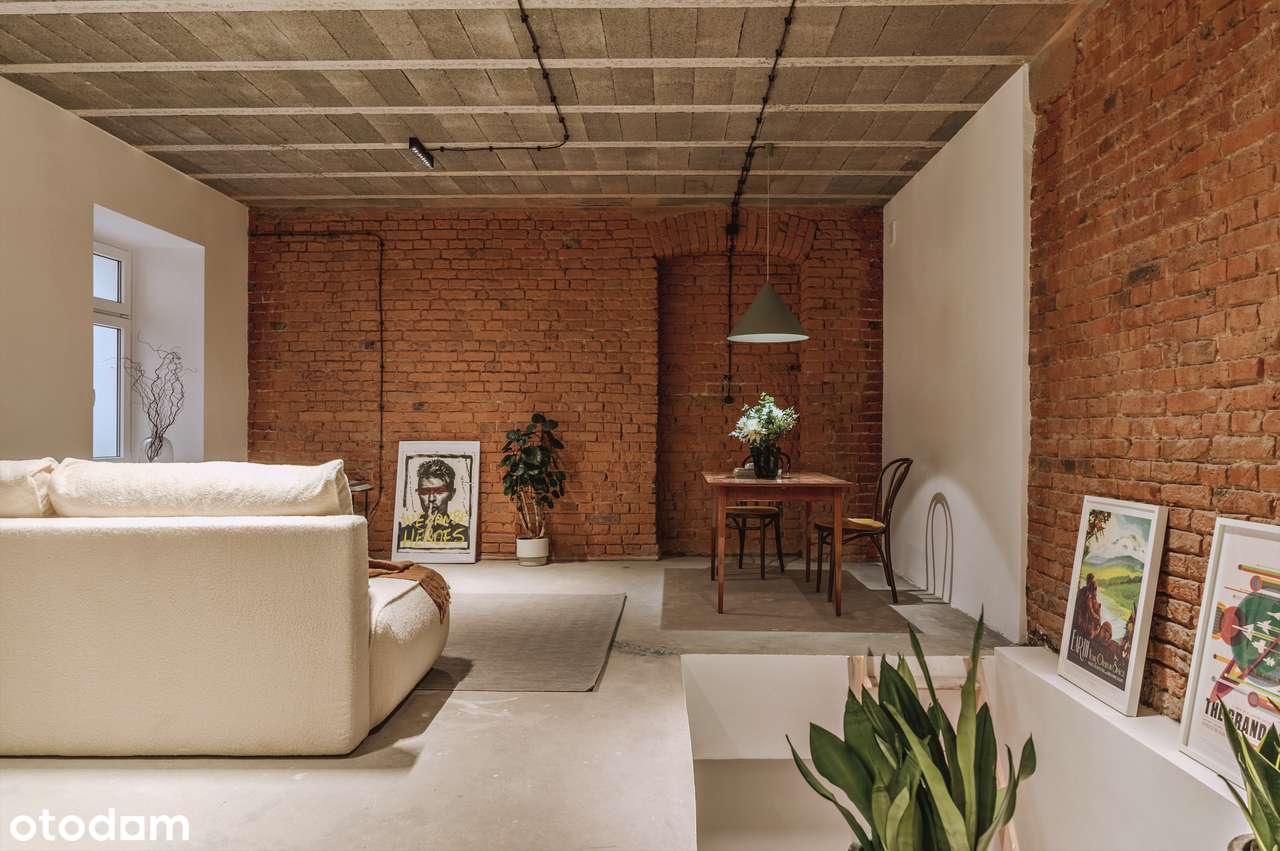 Dwupoziomowa przestrzeń w zrewitalizowanej kamienicy na Kamionku-0