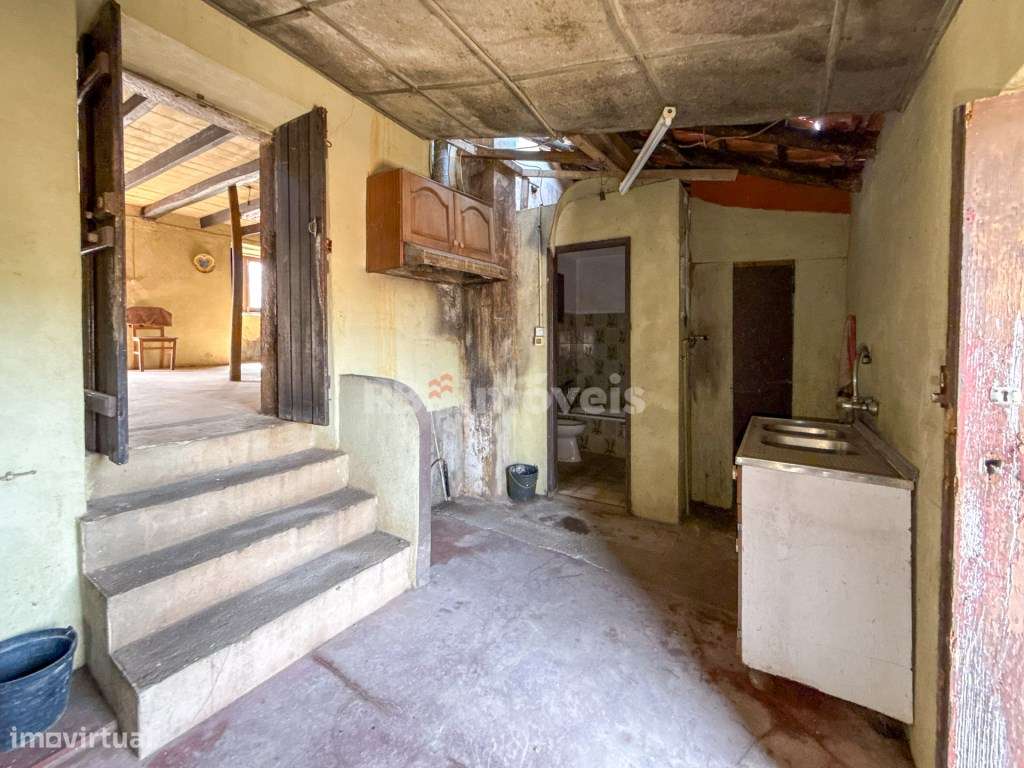 2 Moradias p/ Recuperar c/ Terreno - em Chãos, Ferreira do Zêzere-50