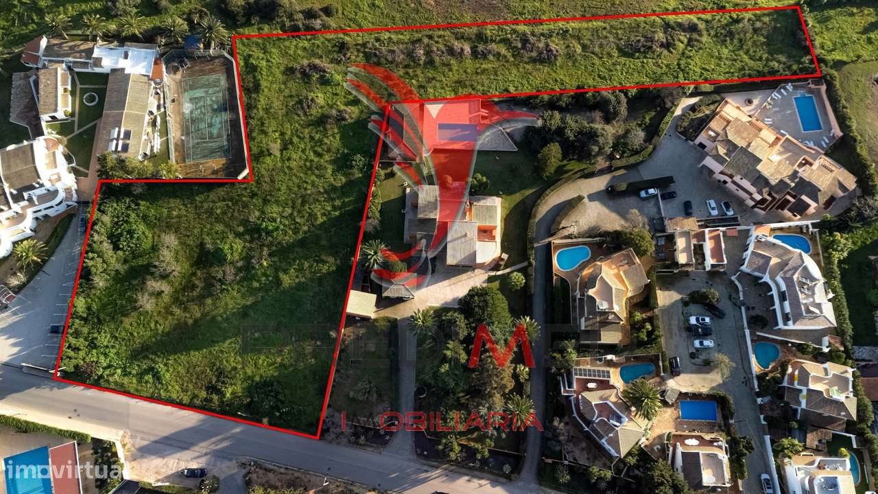 Terreno urbanizável com vista mar junto à Praia da Luz, Lagos - Grande imagem: 2/8
