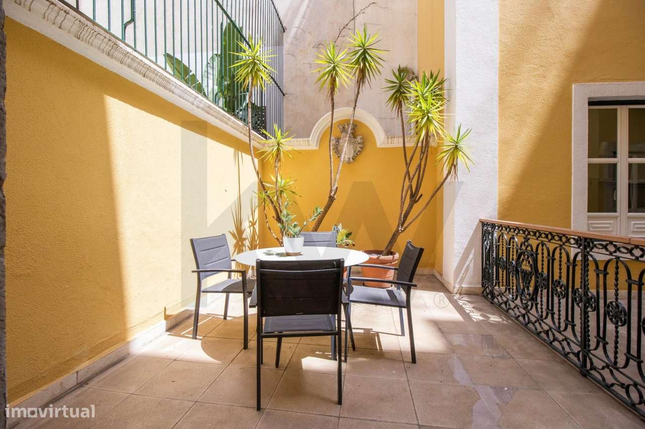 Apartamento T2 no Chiado com Terraço – Mobilado e em Ótimo Estado - Grande imagem: 3/41