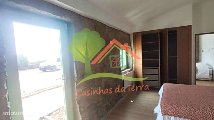 Terreno rústico com vista de mar e casa-20