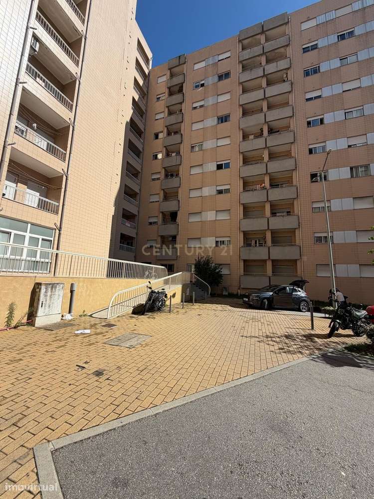 Apartamento Renovado em Braga (São Vítor) com Vista Panorâmica-1