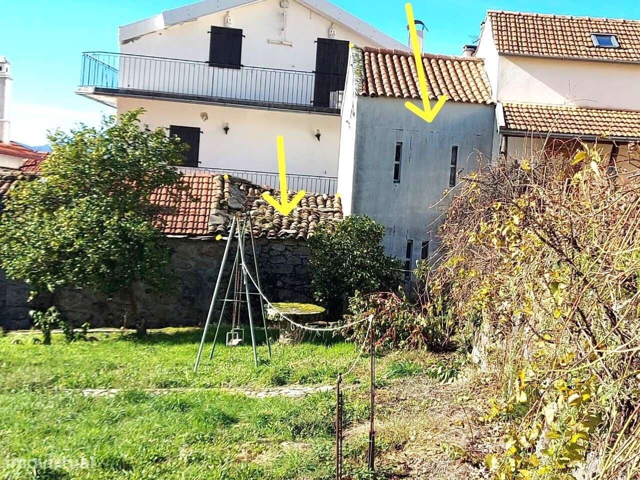 Moradia para remodelar em Alvoco da Serra - Grande imagem: 2/14