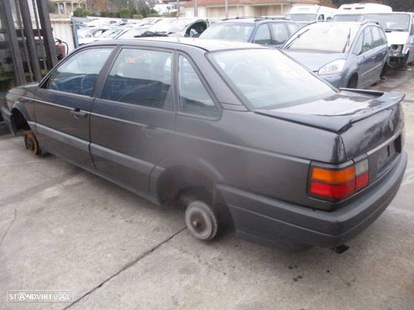 Carro MOT: EZ752  CXVEL: ATX VW PASSAT 1990 1.6 74CV 4P CINZA GASOLINA - 4