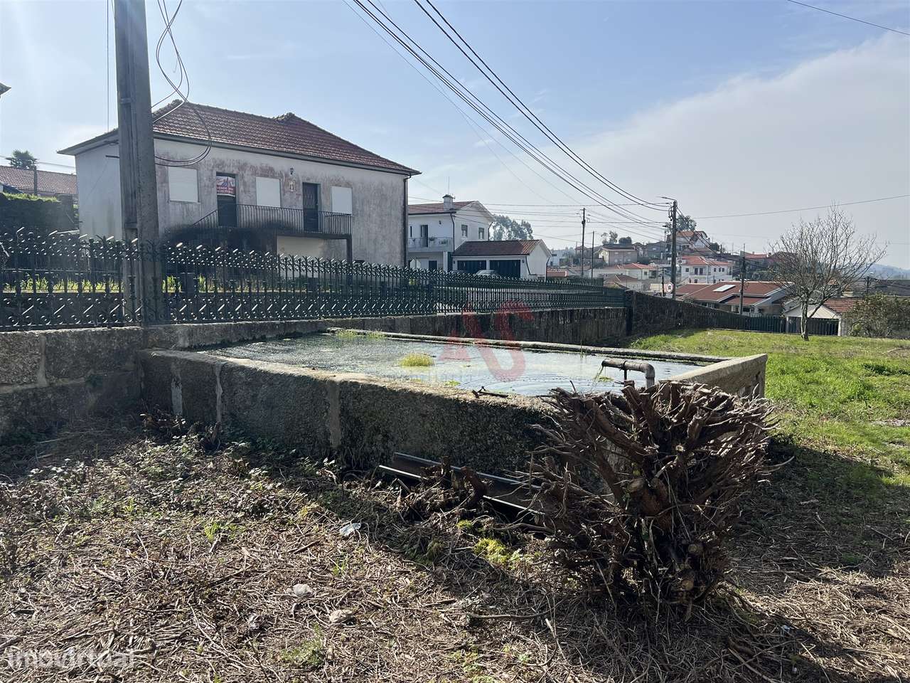 Conjunto de Propriedades com Elevado Potencial | Terreno Total de 4.08-9