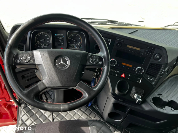 Mercedes-Benz Actros - 22