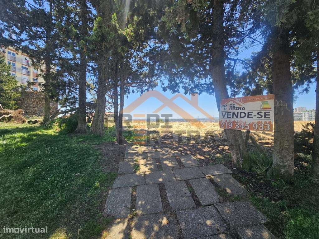 Situado na Ramada, 1800 m² terreno - Excelente Oportunidade de Inve...-10