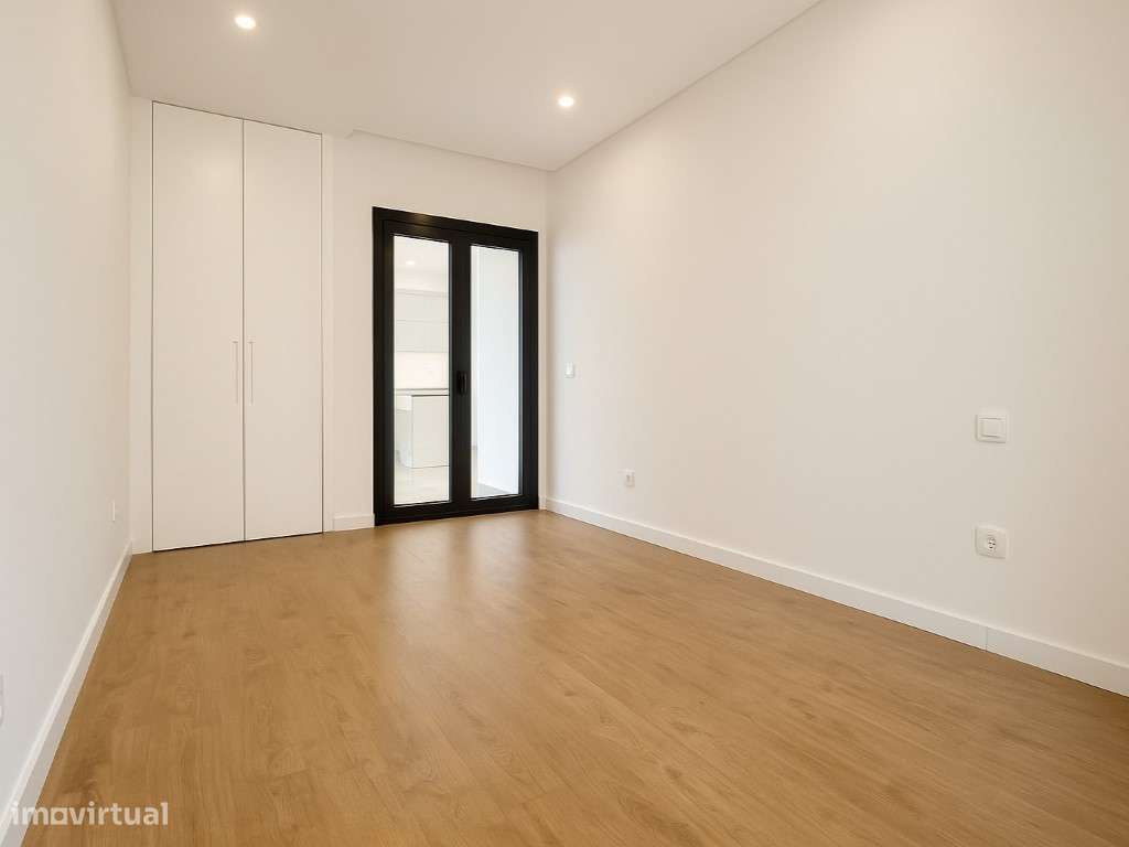 Apartamento T2 | 2 Suites |Lugar de garagem | Lavandaria | Arrecadação-15