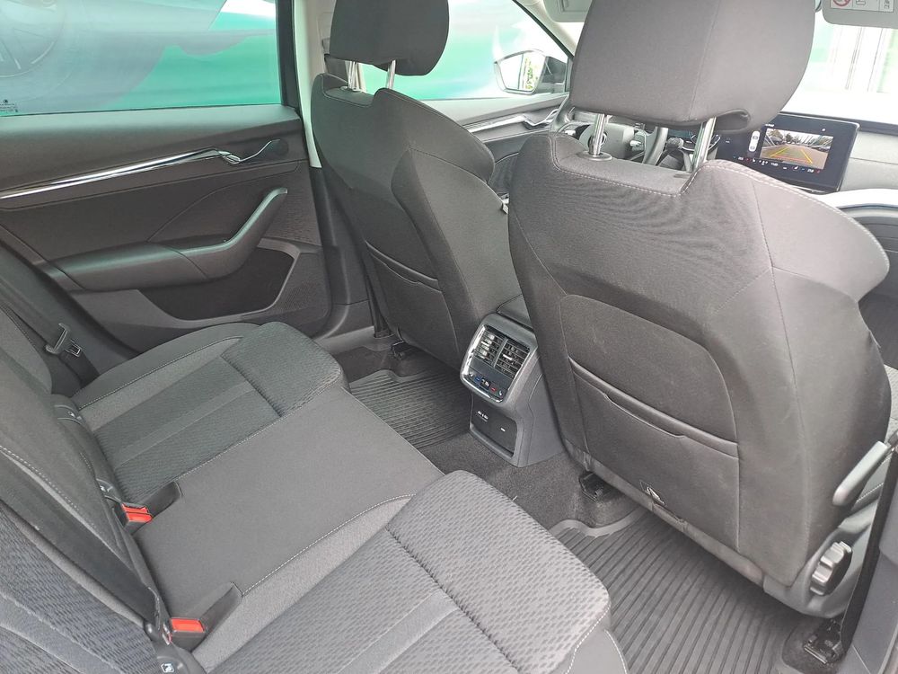 SKODA OCTAVIA Aktywny Tempomat 3 Strefowa Klimatyzacja Gniazdo 230V Łopatki VAT23%