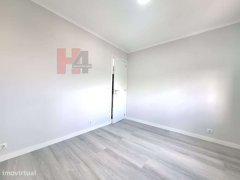 **Apartamento T2 Totalmente Remodelado na Pontinha(OFERTA DA ESCRIT...-4
