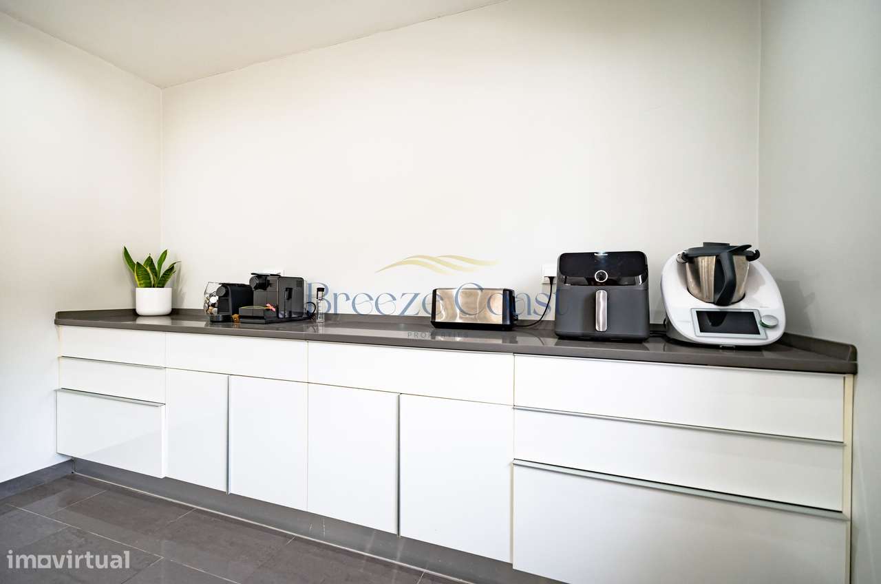 Moradia T2 com Piscina Privada e a 30m de Lisboa-24