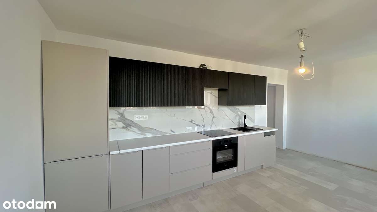 Przestronne 3-pokojowe mieszkanie z balkonem-1