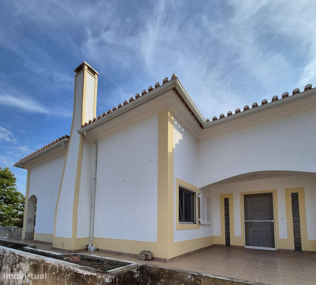 Moradia T5 em Bispeira, Sobral de Monte Agraço-3