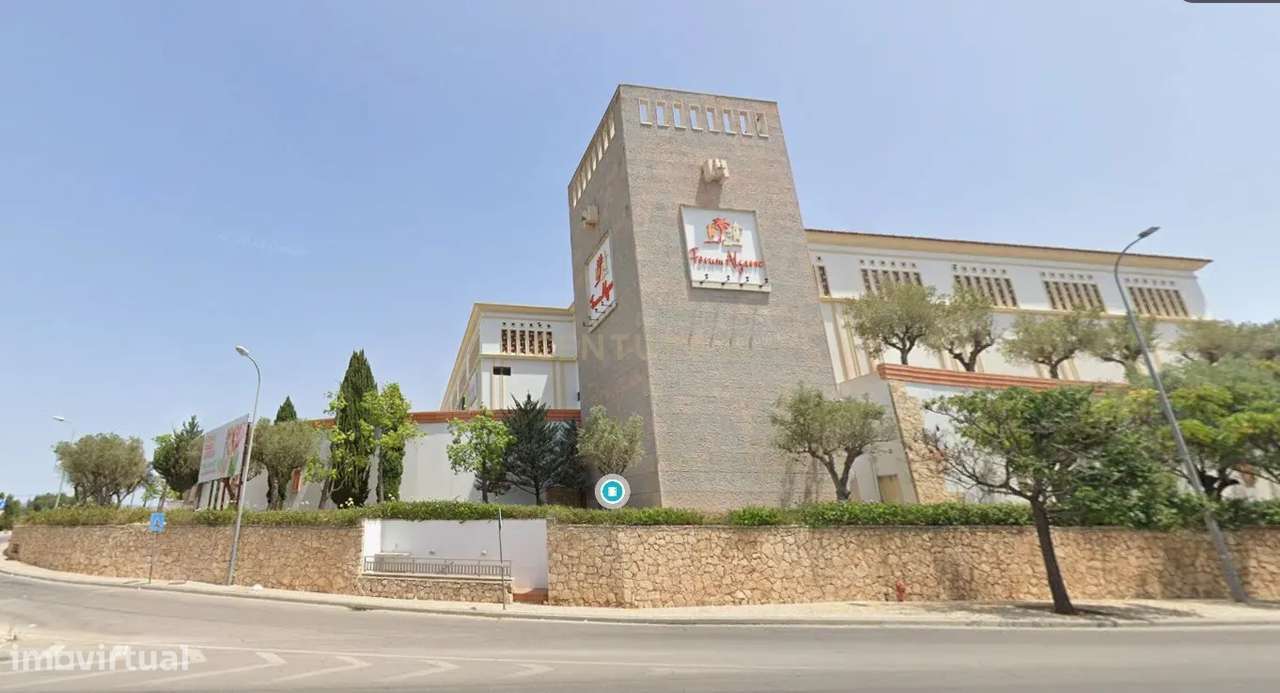 Apartamento T3 em Faro, muito central, próximo da Universidade.-10