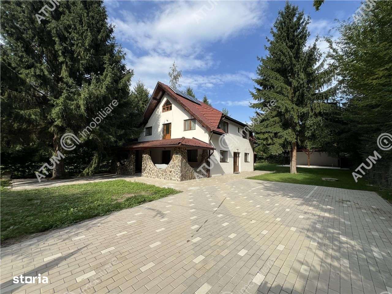 Cabana cu 7 camere 7 bai si teren 1000 mp in Avrig zona Mlaci - Imagine principală: 1/20