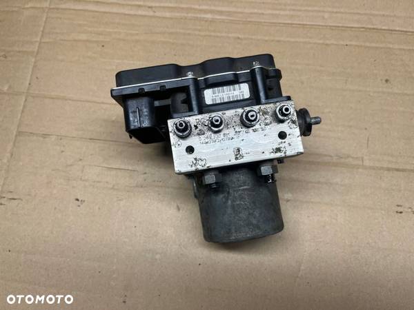 peugeot 5008 1.6 hdi pompa abs 9677026380 bosch - 4