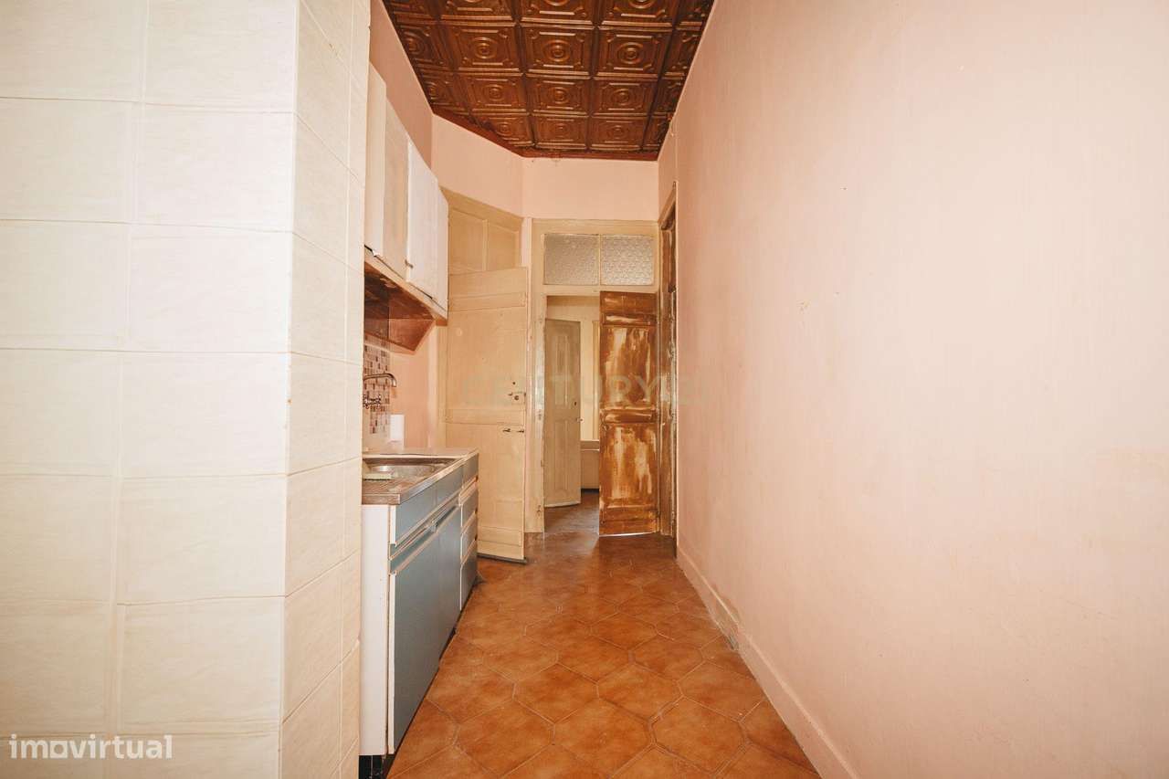 Prédio com enorme potencial | Oportunidade para investidores - Barreir - Grande imagem: 5/13