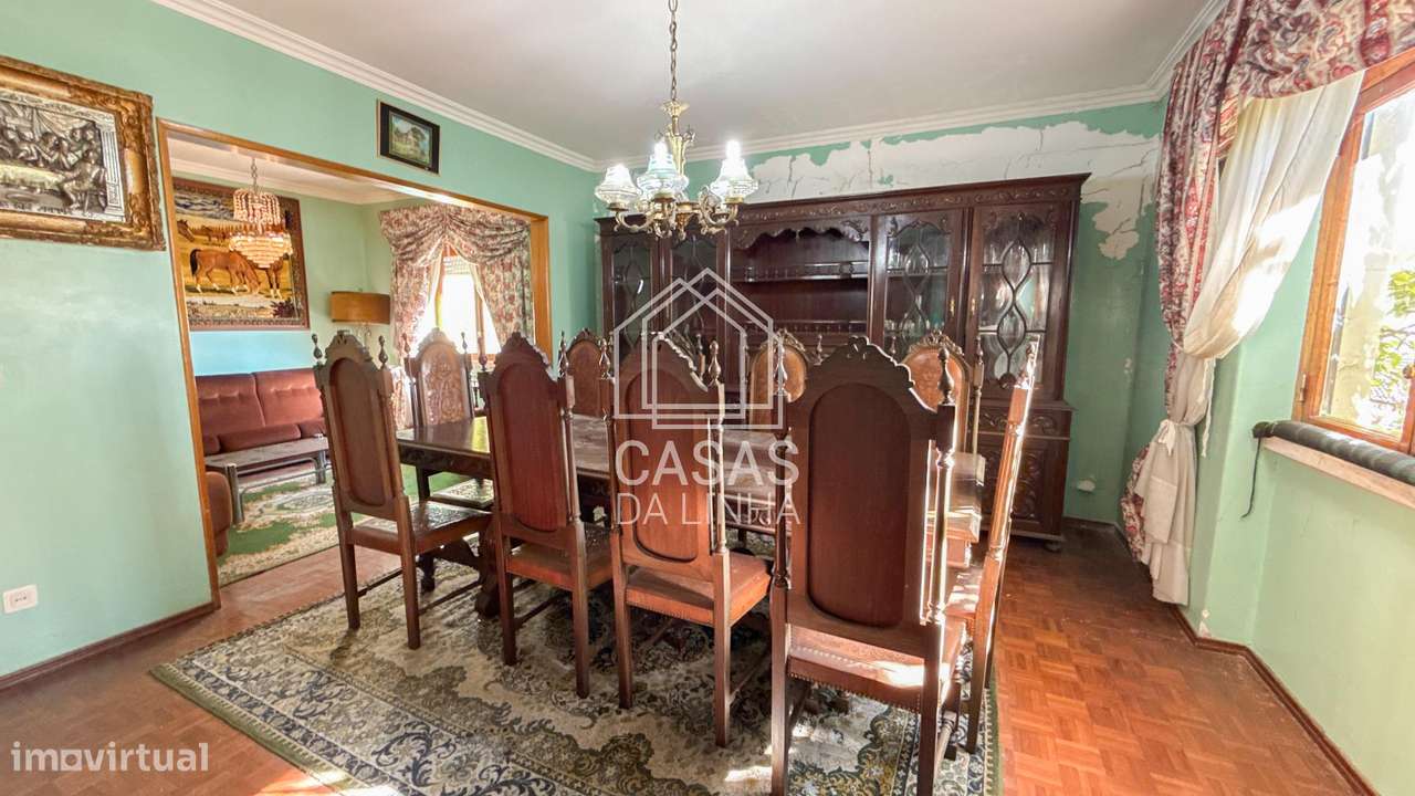 Moradia Independente T5 em Vila Fria - Porto Salvo-7