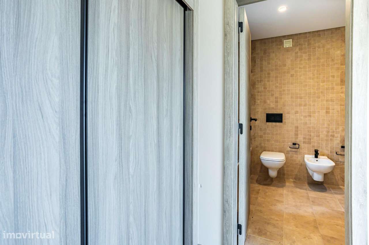 Moradia de Luxo em Condomínio Exclusivo com Piscinas no Carvoeiro-44