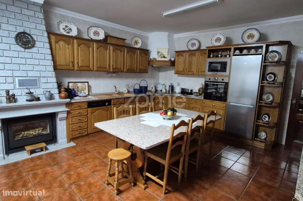 Moradia com 3 frações independentes habitacionais-35