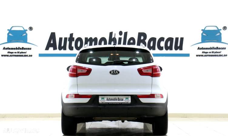 Kia Sportage 2.0 CRDI 4WD Automatik Spirit - 25