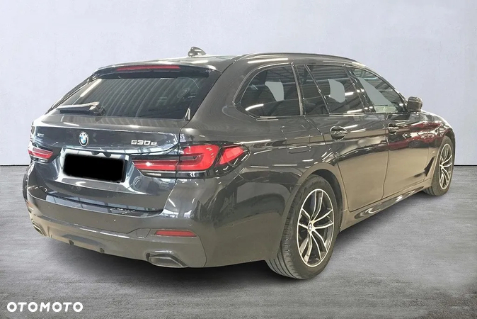 BMW Seria 5 530e xDrive M Sport sport - 3