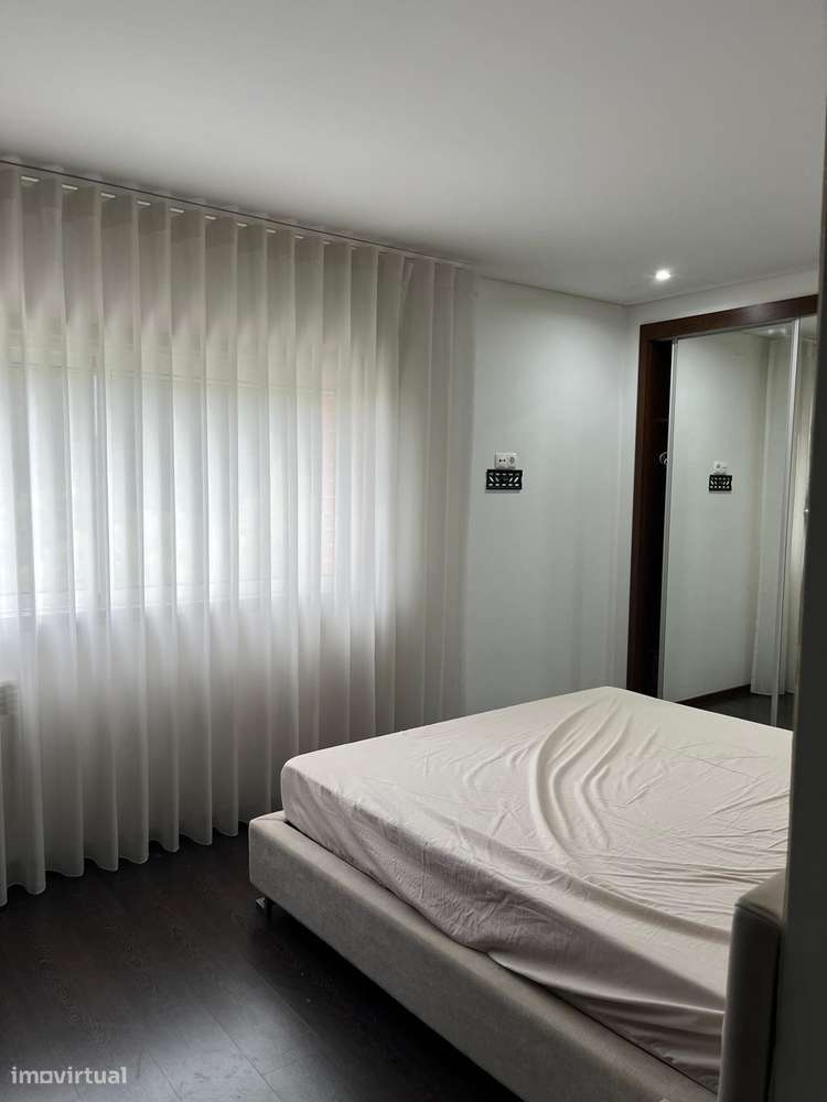 Apartamento T4 - Famalicão - Garagem box -  Excelentes áreas-11