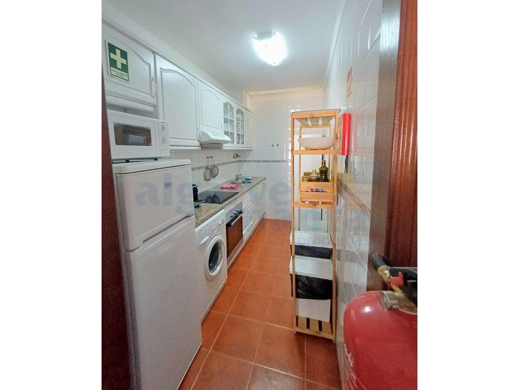 Moradia T2 em Condomínio Fechado a 300m até à Praia da Lota, Algarve-6