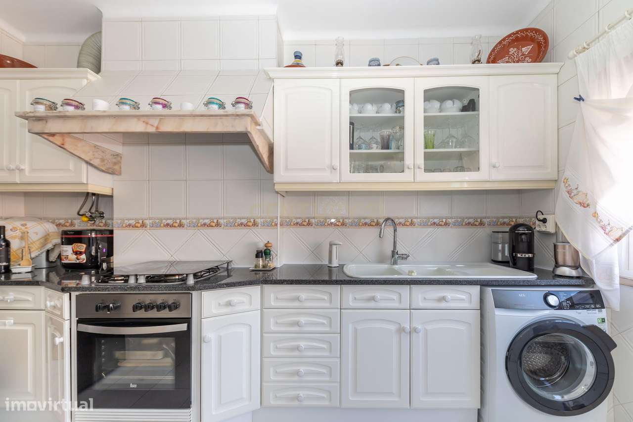 Apartamento T3 em Setúbal com Varanda e Boa Exposição Solar - Grande imagem: 2/33