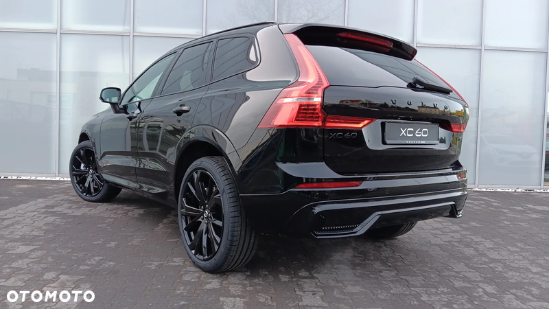 Volvo XC 60 B5 B AWD Plus Dark - 9