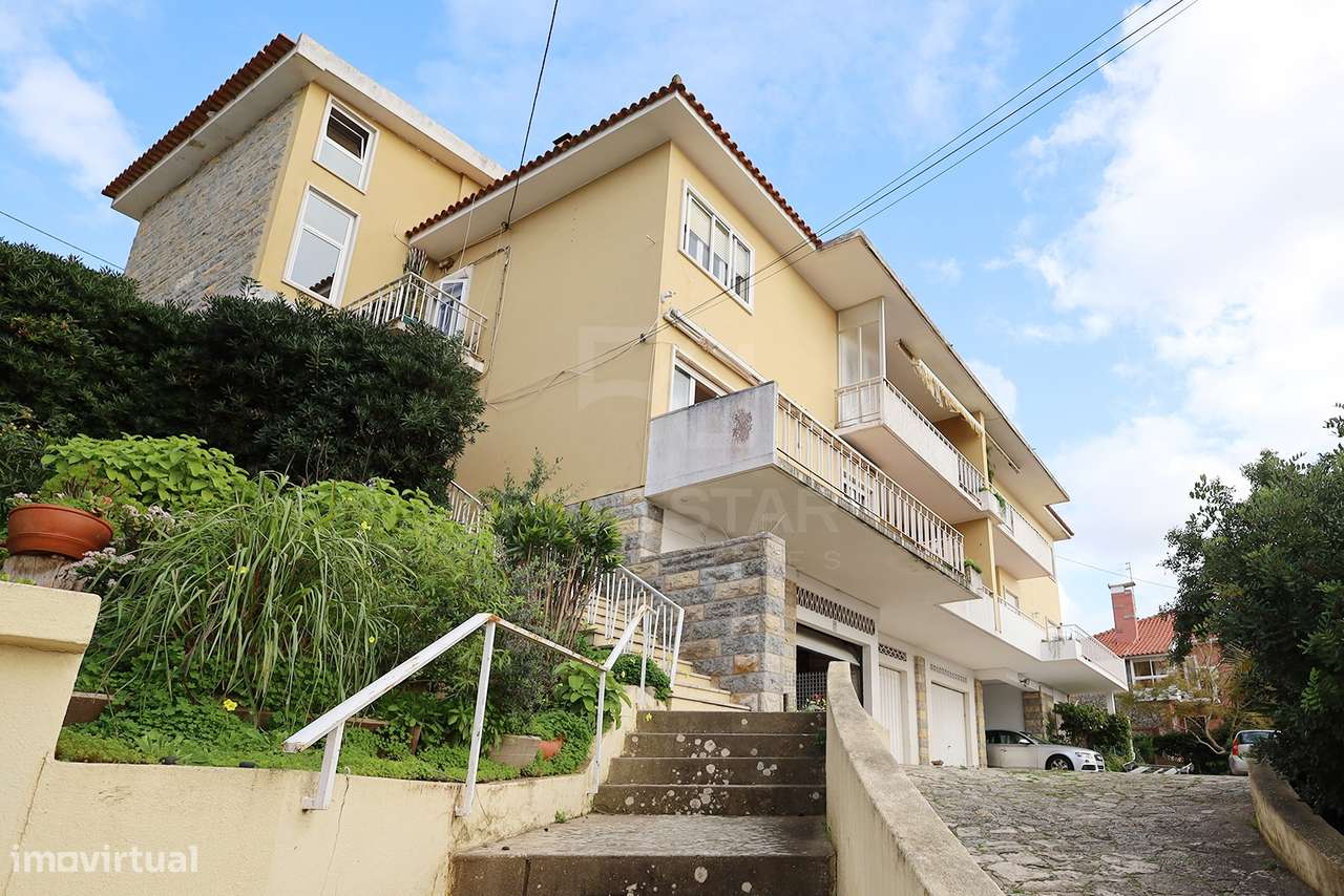 T4 Duplex - Parede - Vista Mar - Varanda - Garagem - Para Renovação-5