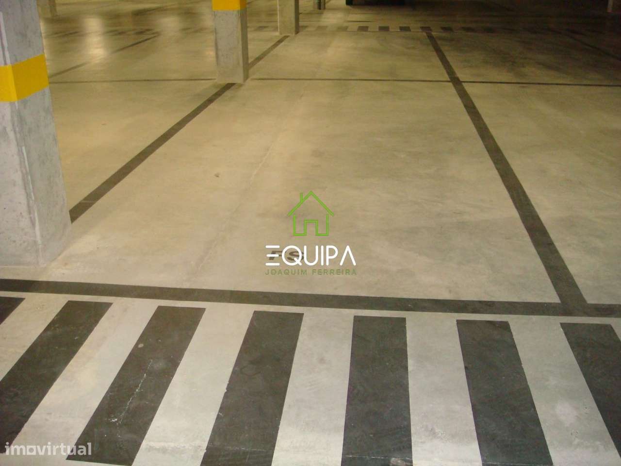 Apart. T-1, novo, no ultimo piso, com terraço e vistas para o Estádi-29