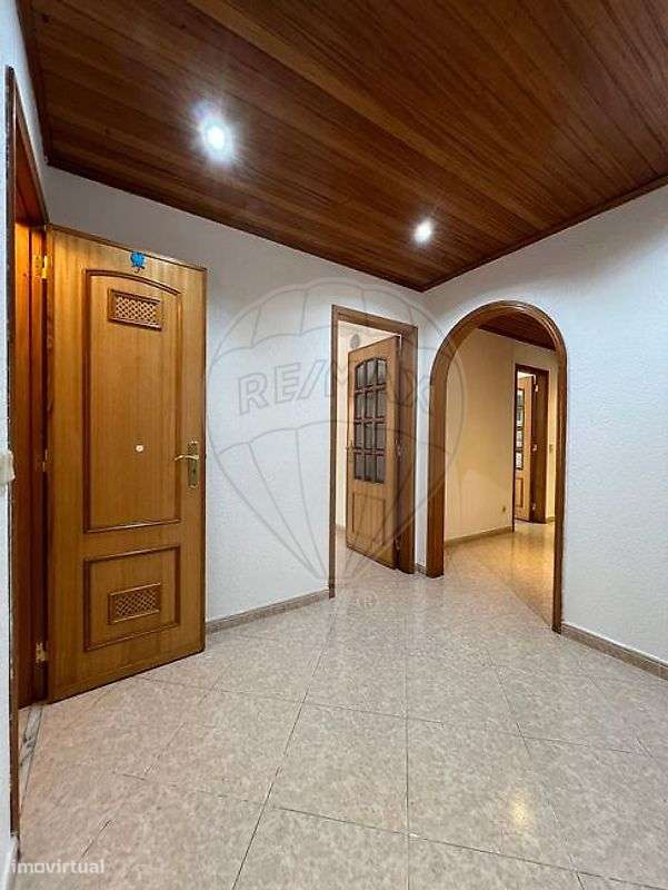 Apartamento T1 para venda - Grande imagem: 2/28