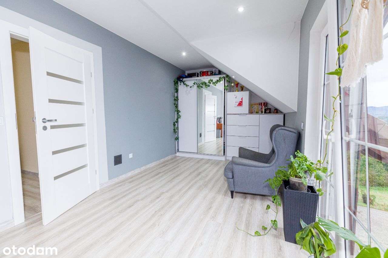 Kilkuletni dom pod lasem (Pod Łyską)-10