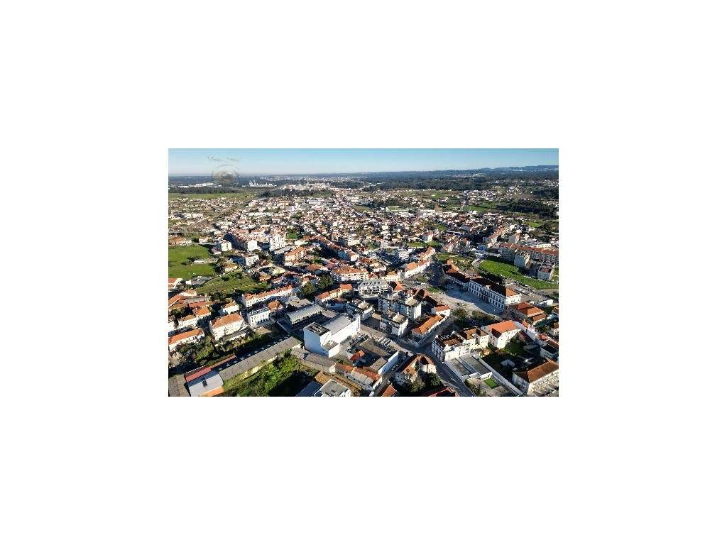 TERRENO COM LICENÇA DE CONSTRUÇÃO JÁ APROVADA PARA MORADIA TERREA T... - Grande imagem: 5/8