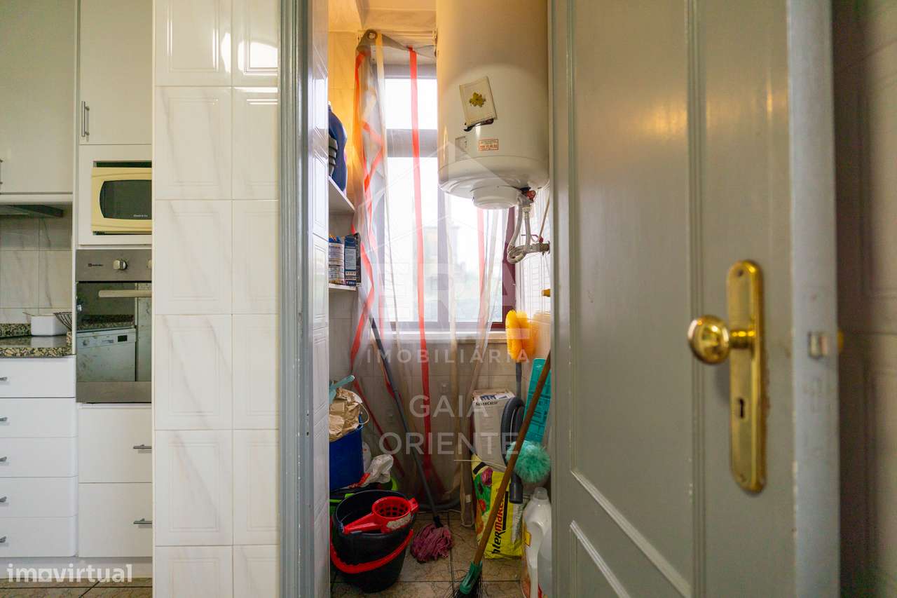 Apartamento T3 com Excelentes Áreas em Oliveira do Douro-24