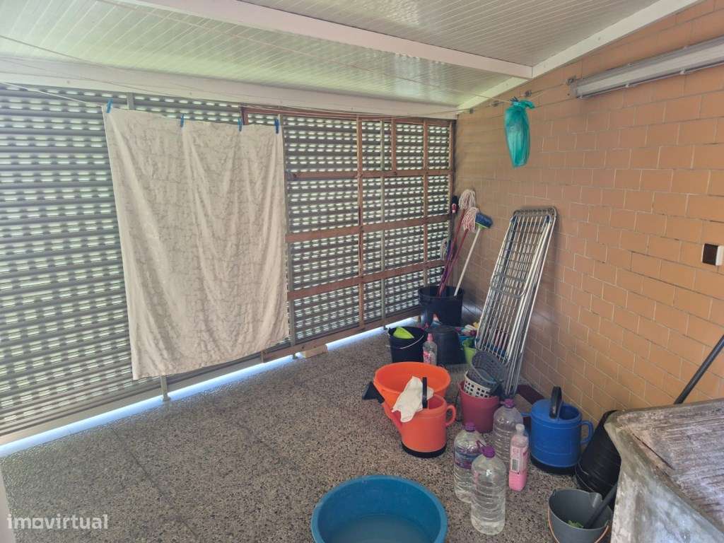 Moradia T4 com jardim-30