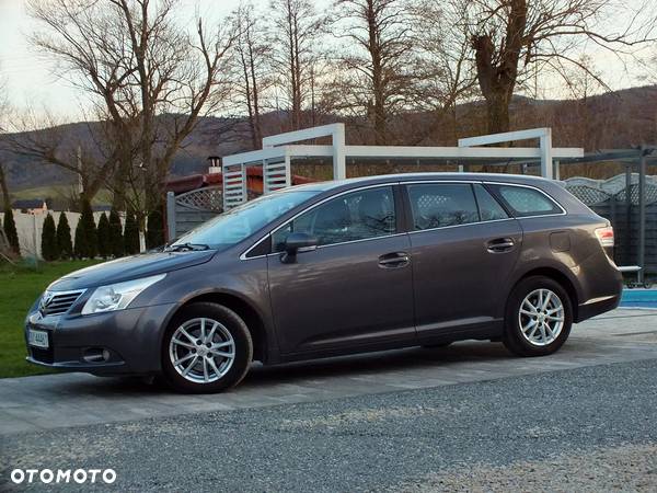 Toyota Avensis 2.0 D-4D Combi Team - 2