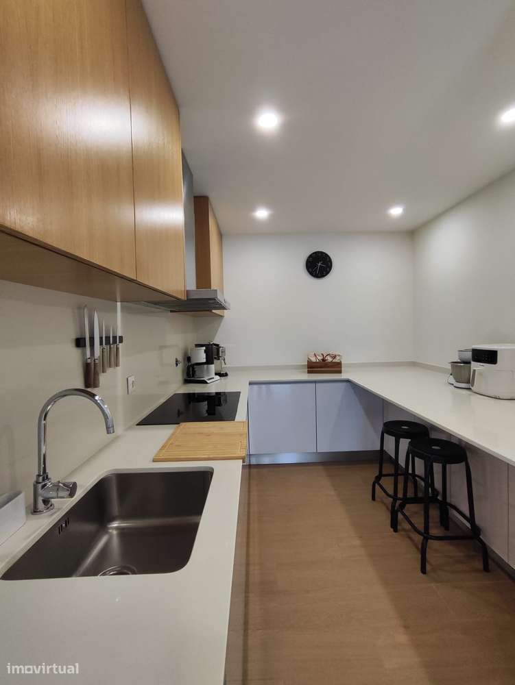 Moradia V3 geminada com boa orientação - Grande imagem: 2/6