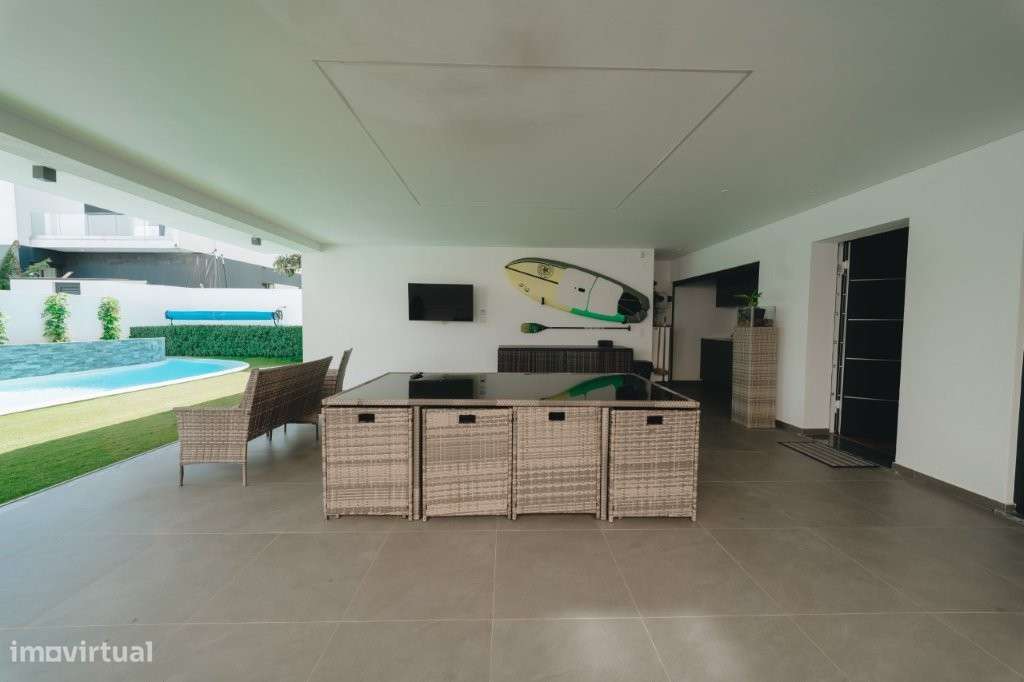 Moradia T4 / Ramada / Moderna é Exclusiva Construção-43