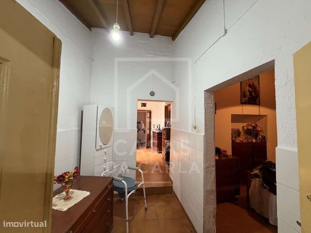 Moradia T2 com quintal e garagem em Selmes-7