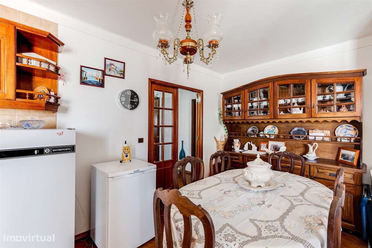 Apartamento T2 com Terraço e Garagem | Praia da Nazaré-7