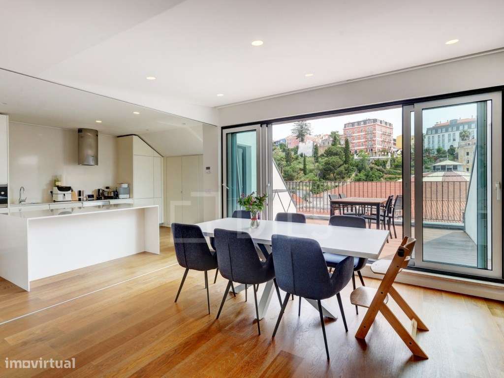 Penthouse T3 com terraço, na Avenida da Liberdade - Grande imagem: 4/45