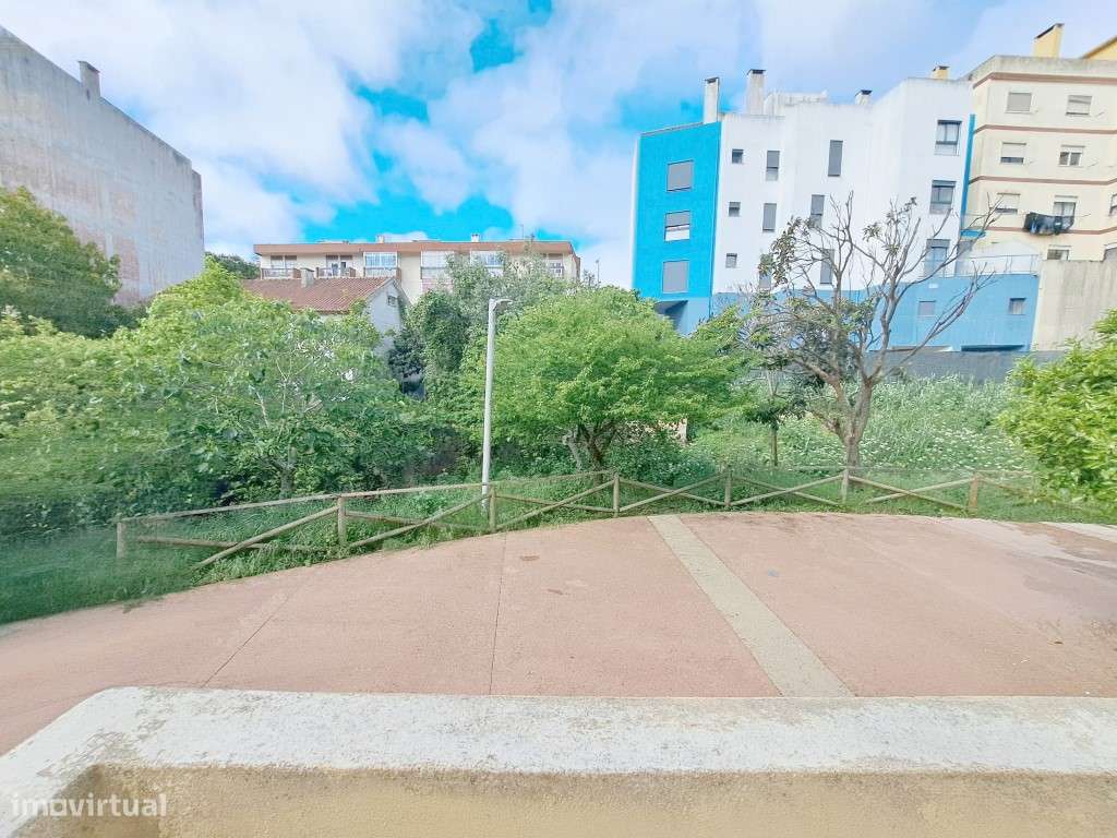 Apartamento T2 com pátio para venda em Algueirão-Mem Martins - Sint...-21