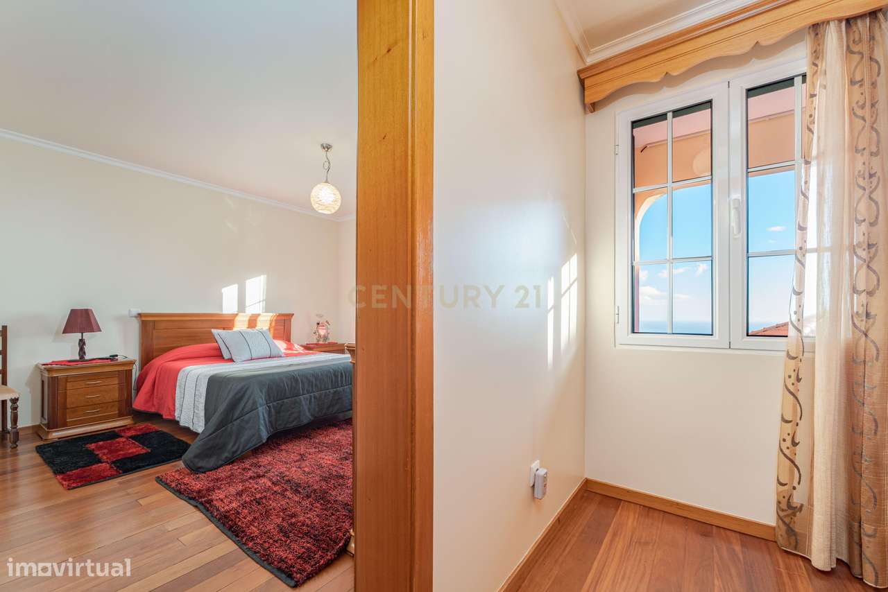 Moradia Clássica T3 com Sótão Habitável em Canhas, Ponta do Sol-35