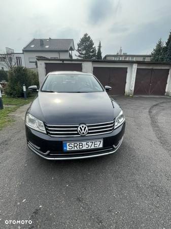 Volkswagen Passat 2.0 TDI Highline DSG - 1