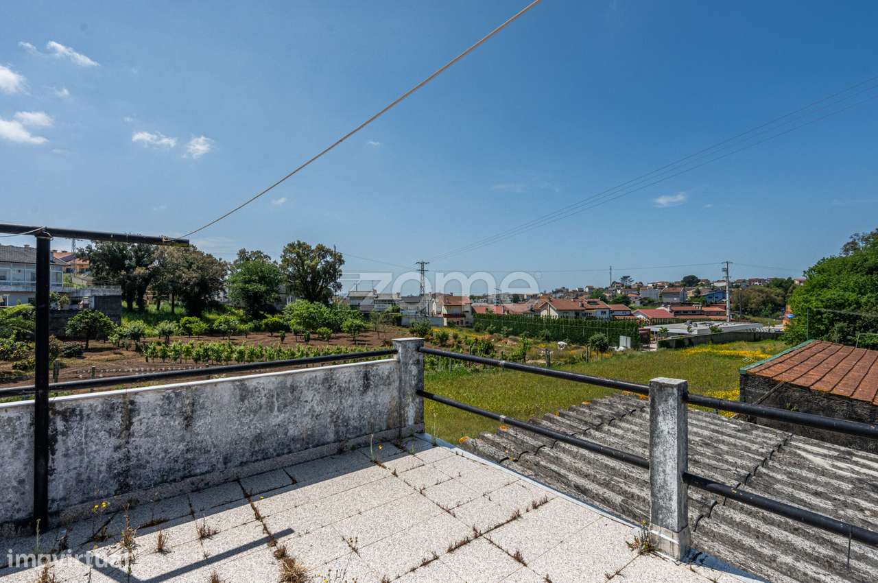 Andar Moradia Com Garagem em Baguim do Monte-9